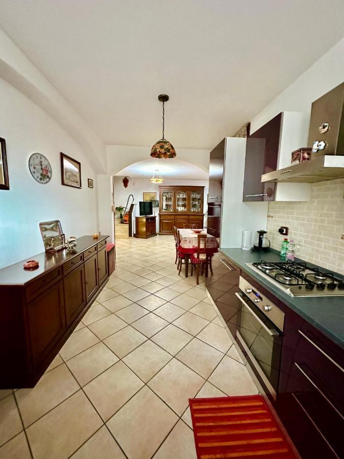 Villa Kida Ладисполи Екстериор снимка